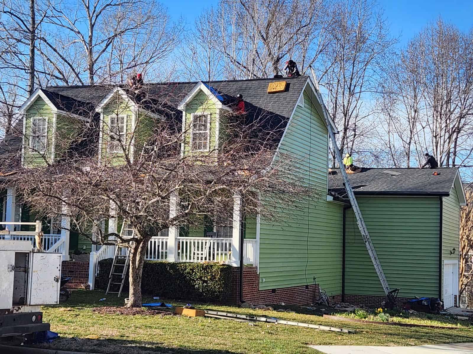 Asphalt Shingle Roofing Services image